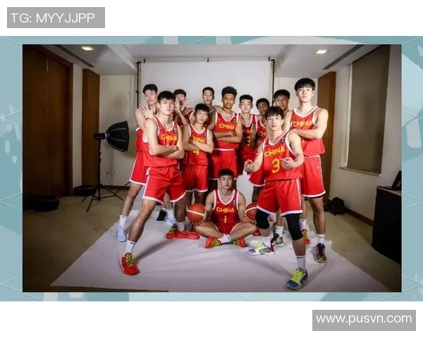 篮球场上的足球巨星们如何在两项运动中游刃有余展现个人魅力与运动精神